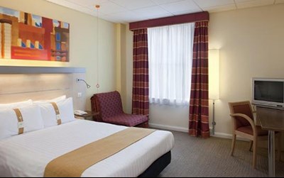 Bedroom at Holiday Inn Express, Edinburgh